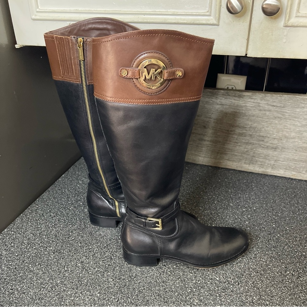 Michael Kors Bryce Size 7.5 M Black and Brown Tall Leather Riding Boots Logo